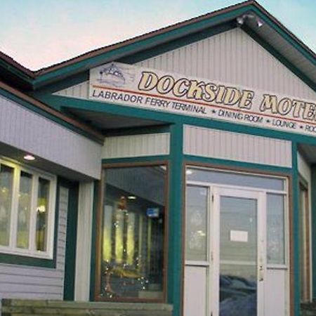 Dockside Motel St. Barbe Buitenkant foto
